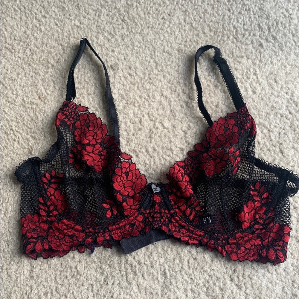 Blackheart lace red & black bra size 36c
